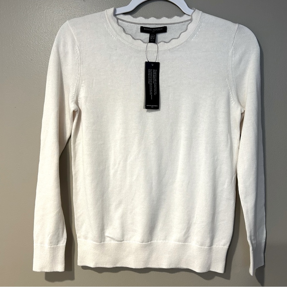 NWT Women's pull over super soft cotton blend ruffle scalloped hem Sweater